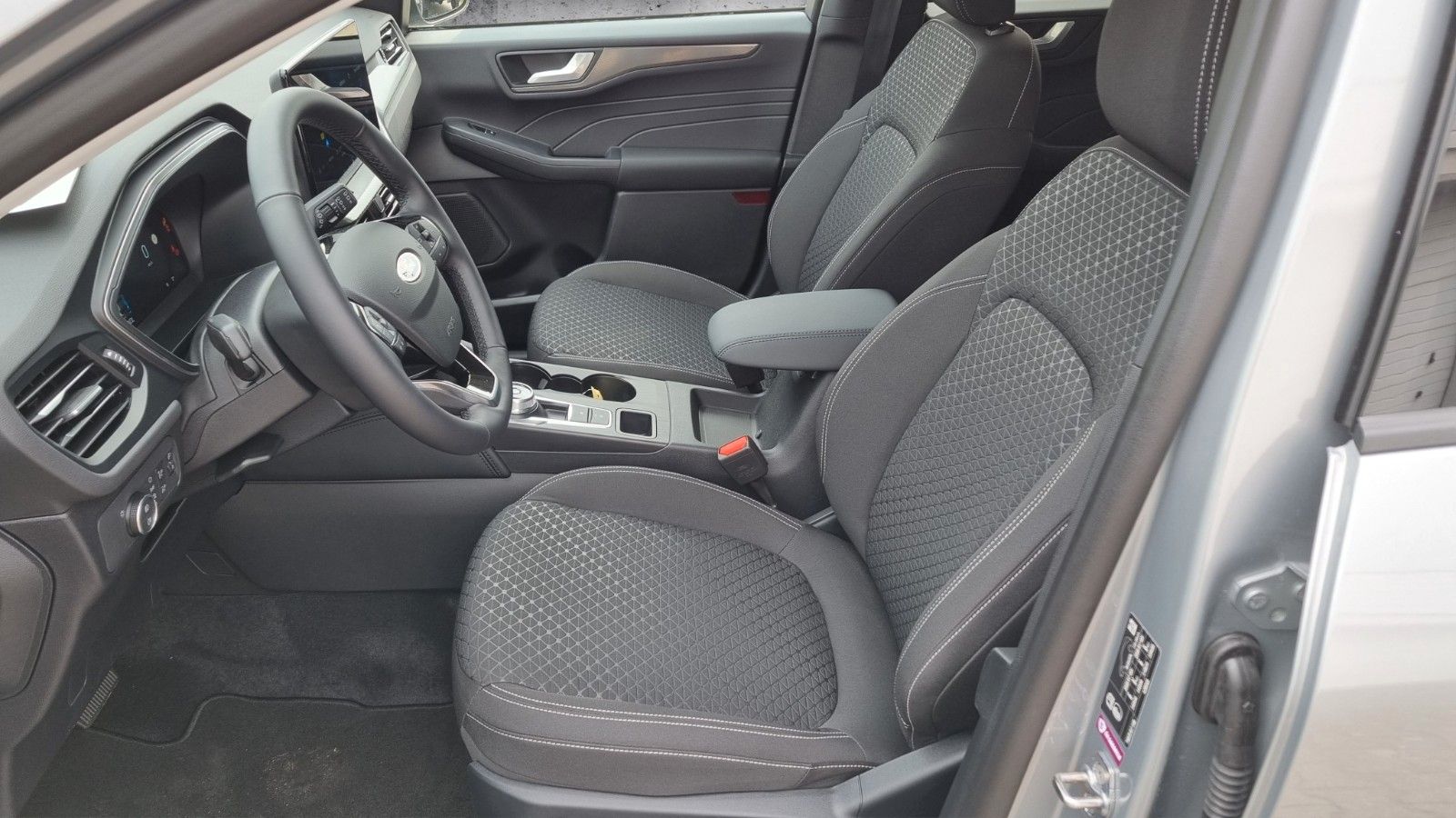 Fahrzeugabbildung Ford Kuga Titanium