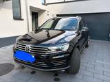 Volkswagen Touareg R-Line 3 Liter 262 PS - Volkswagen Touareg in Ludwigshafen