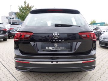 Volkswagen Tiguan - 5