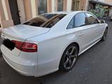Audi A8 3.0 TDI tiptronic quattro - - weiße Audi A8