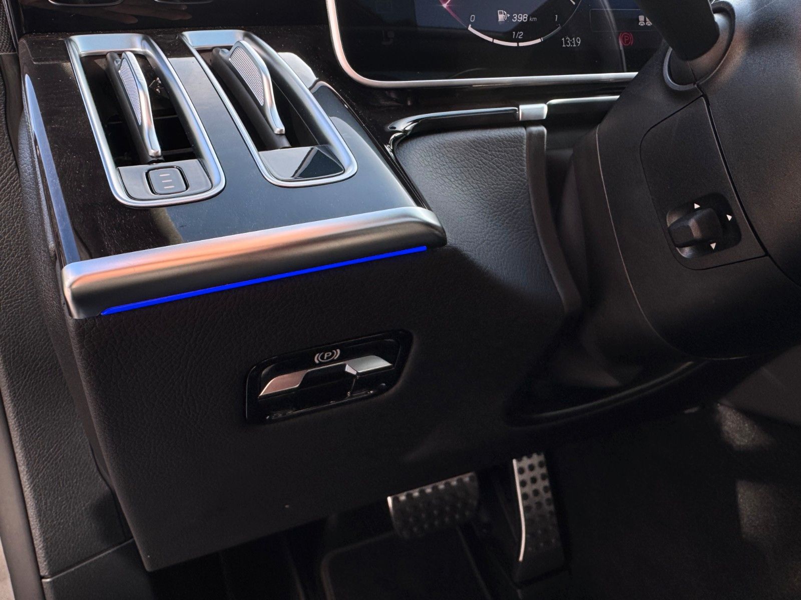 Fahrzeugabbildung Mercedes-Benz S 450 4M L AMG+Pano+3D+Digital+Burm+HUD+TV+AirM