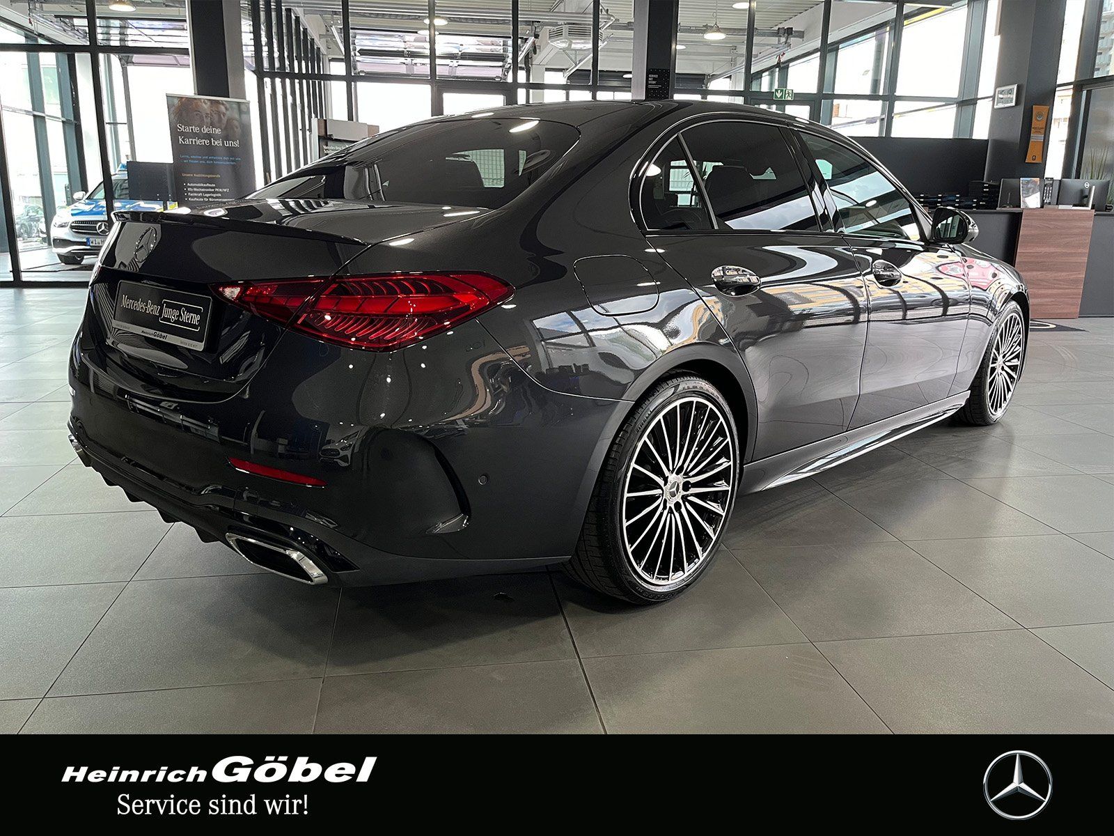 Fahrzeugabbildung Mercedes-Benz C 180 AMG LINE PREMIUM+NIGHTPAKE+19"VIELSPEICHEN
