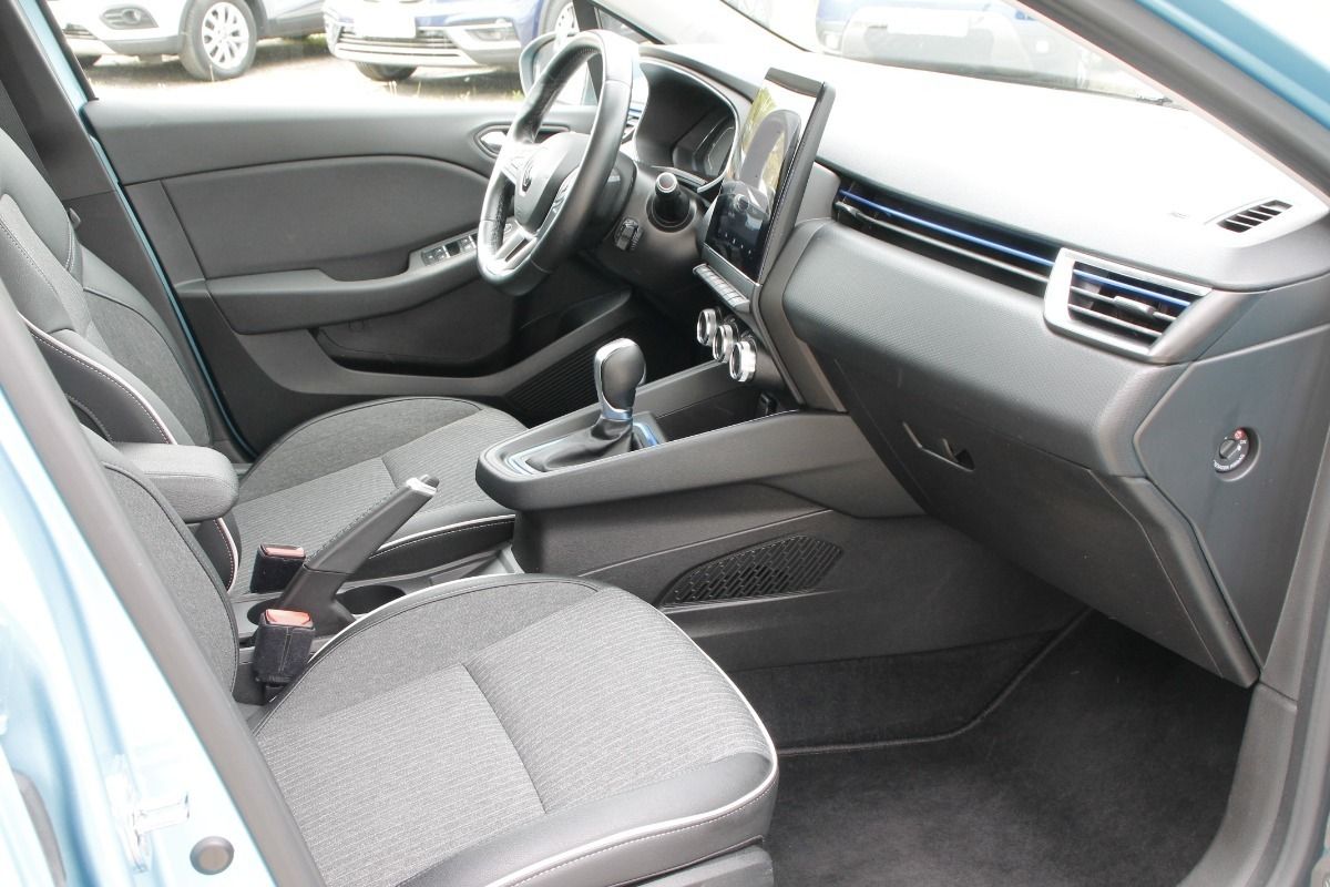 Fahrzeugabbildung Renault Clio V Intens Hybrid Automatik