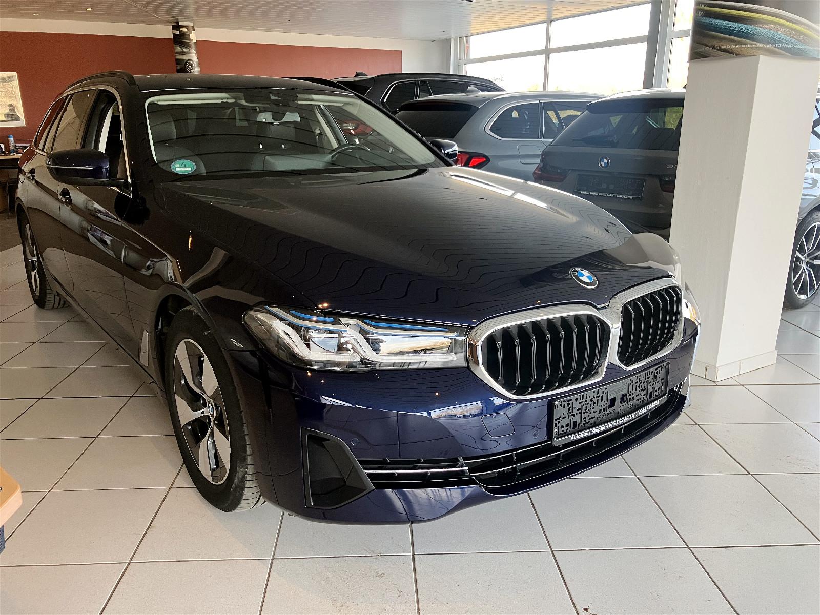 BMW 520d Innovationspaket/HuD/AHK/Parkasst/4-Zonen