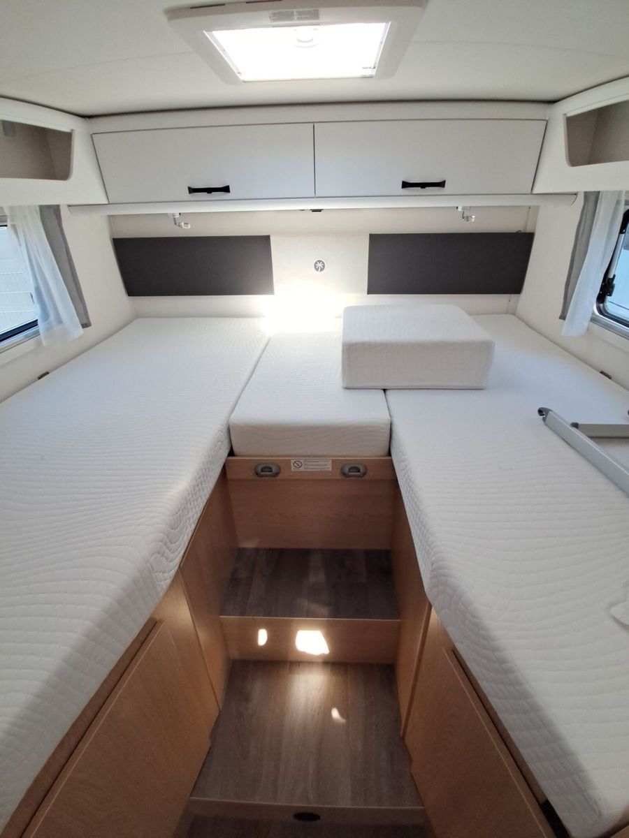 Fahrzeugabbildung Sunlight Adventure T Ford 680 Markise/SAT/TV/Solar/Navi