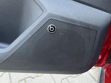 Bild 13 Seat Arona 1.0 TSI FR Beats Fast Lane - Navi - ACC -