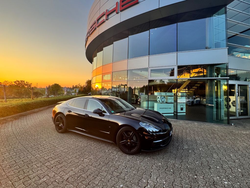 Image of Porsche Panamera