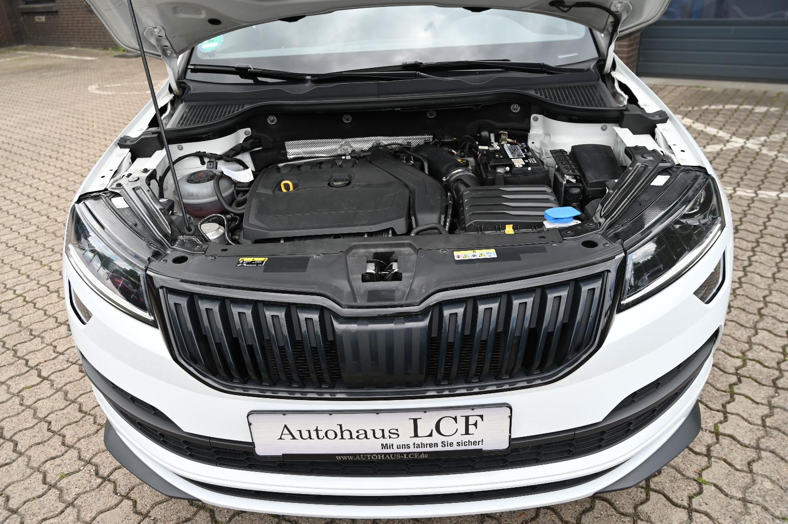 Skoda Karoq 1.5 TSI Sportline Navi CarPlay LED PDC