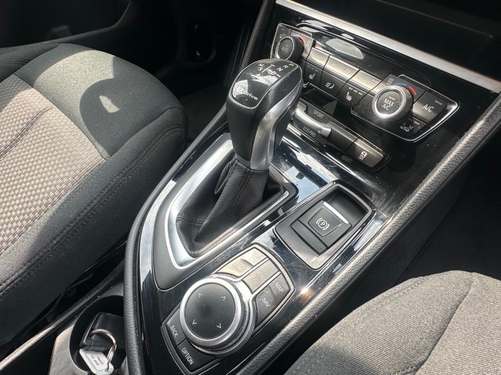 BMW 225