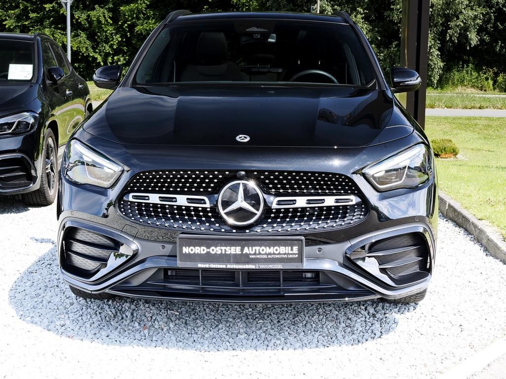 Mercedes-Benz GLA 200 d AMG ADVANCED+ KAM PANO TEMPO AHK NIGHT imagem 3