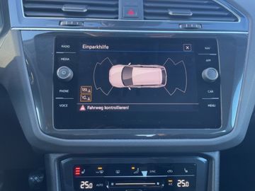 Volkswagen Tiguan 1.5 TSI Life NAVI ACC PDC SHZ LED ALU
