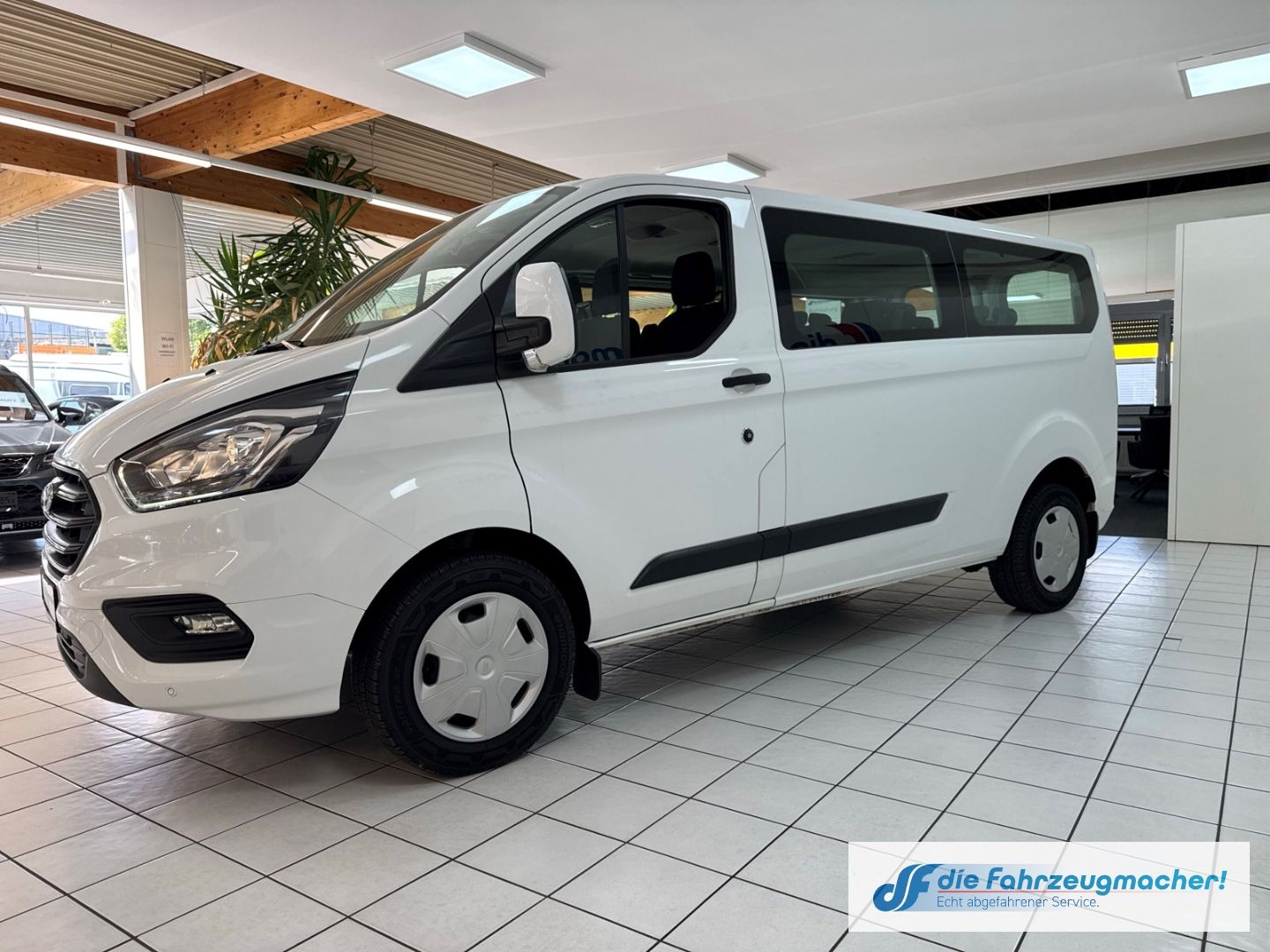 Fahrzeugabbildung Ford Transit Custom 320 L2 Trend 2.0 TDCi EU6d Dyn. K