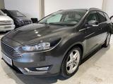 Ford Focus Turnier 1.0 Titanium*Navi*Leder*Klimaaut.* - Ford Focus Gebrauchtwagen in Erfurt