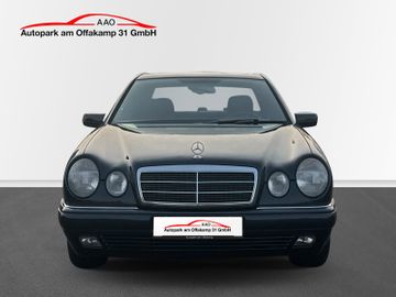 Mercedes E 280 - 2