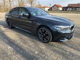 BMW M5 xDrive M Drivers Pack/Carbon Keramik/Garantie - BMW M5: Von Privat