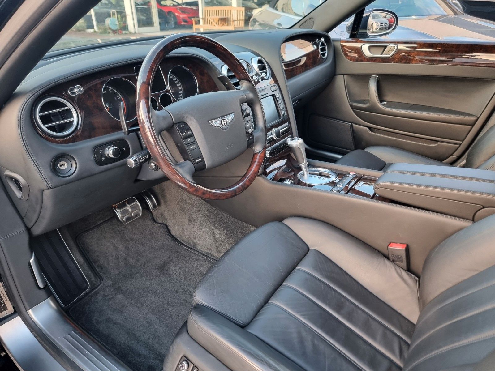 Fahrzeugabbildung Bentley Continental Flying Spur/Ausnahmezustand/Orig. km