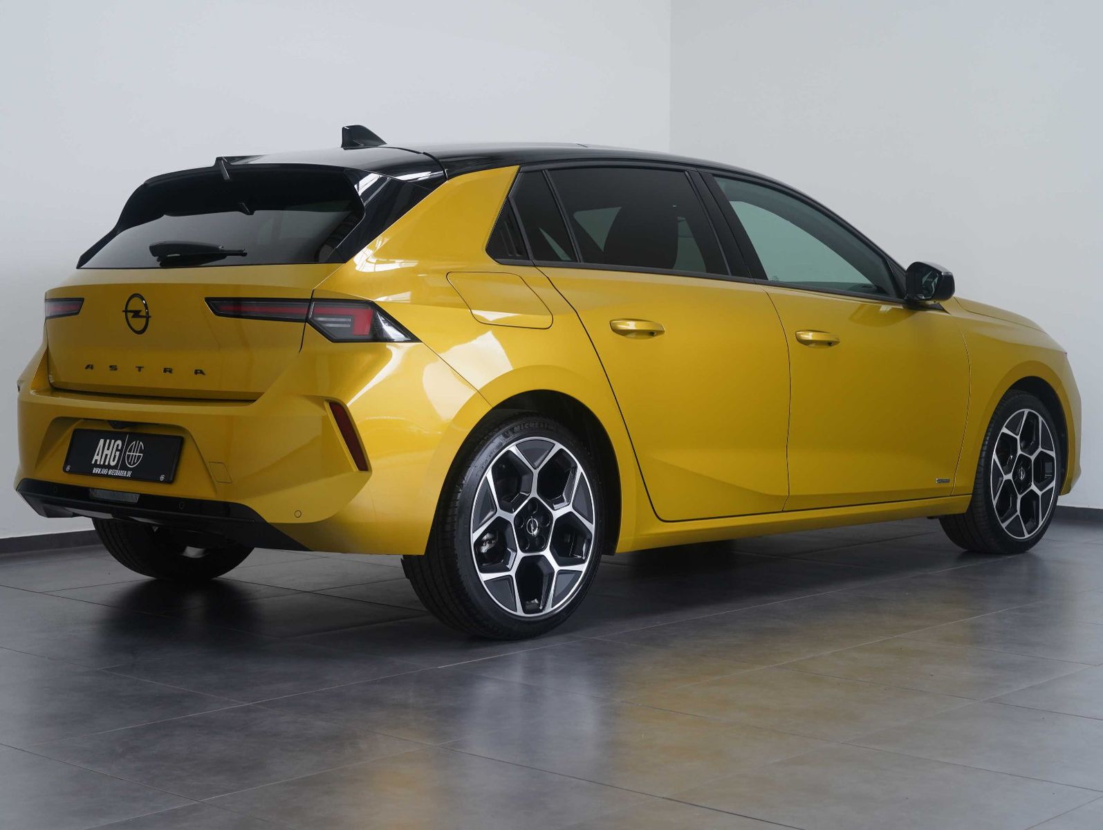 Fahrzeugabbildung Opel Astra L Lim. 5-trg. Ultimate INTELLILUX/PANORAMA