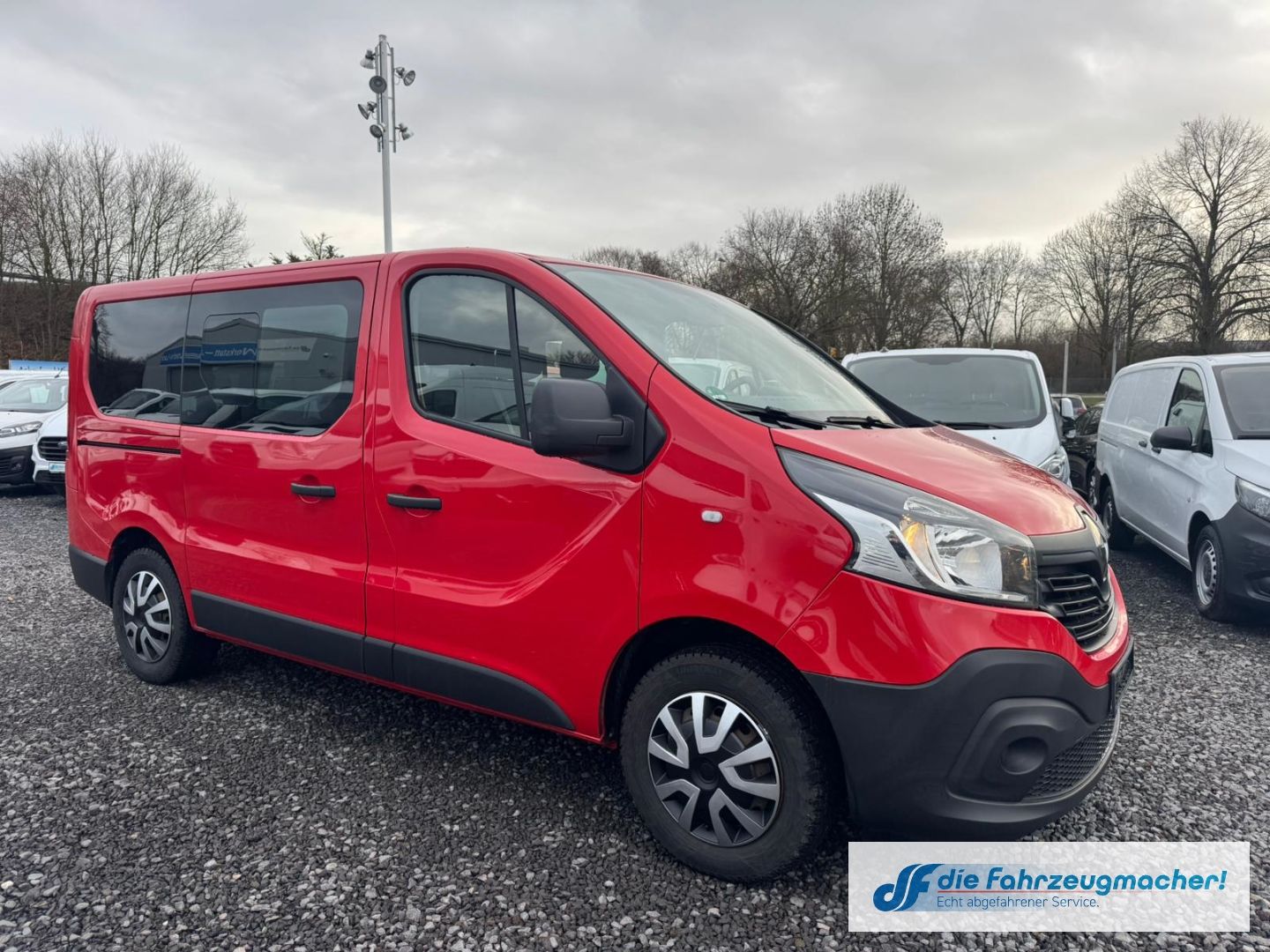 Fahrzeugabbildung Renault Trafic Combi L1H1 2,7t Expression *EXPORT