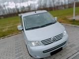 Volkswagen T5 California - silberne Volkswagen T5 California