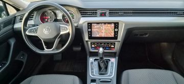 Volkswagen Passat Variant - 12