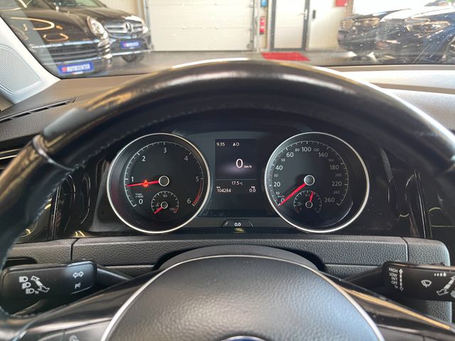 Volkswagen Golf 1.6 TDI BMT ALLSTAR Variant *PANORAMA*NAVI*