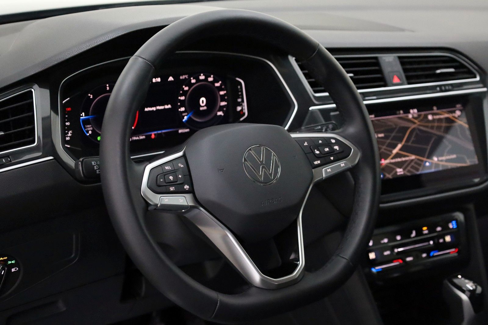 Fahrzeugabbildung Volkswagen Tiguan Allspace Elegance 4M 7 Si.,Leder,Navi,AHK
