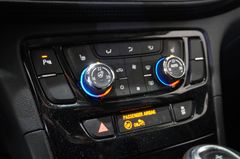 Fahrzeugabbildung Opel Mokka X 1.4T INNOVATION NAVI/LED/KAMERA/SHZ/AHK