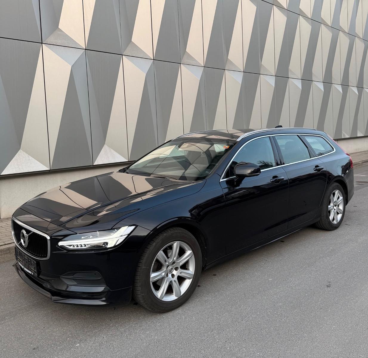 Volvo V90 Kombi Momentum