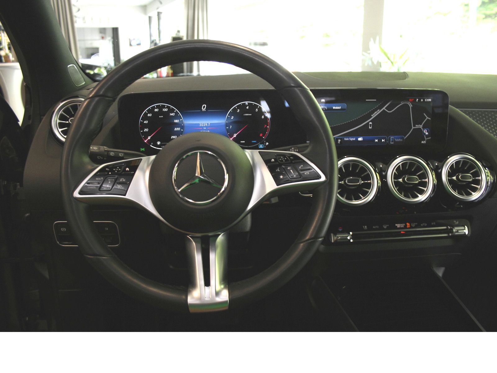 Fahrzeugabbildung Mercedes-Benz GLA 200 Progr. Advanced Plus *Totwinkel*Ambiente