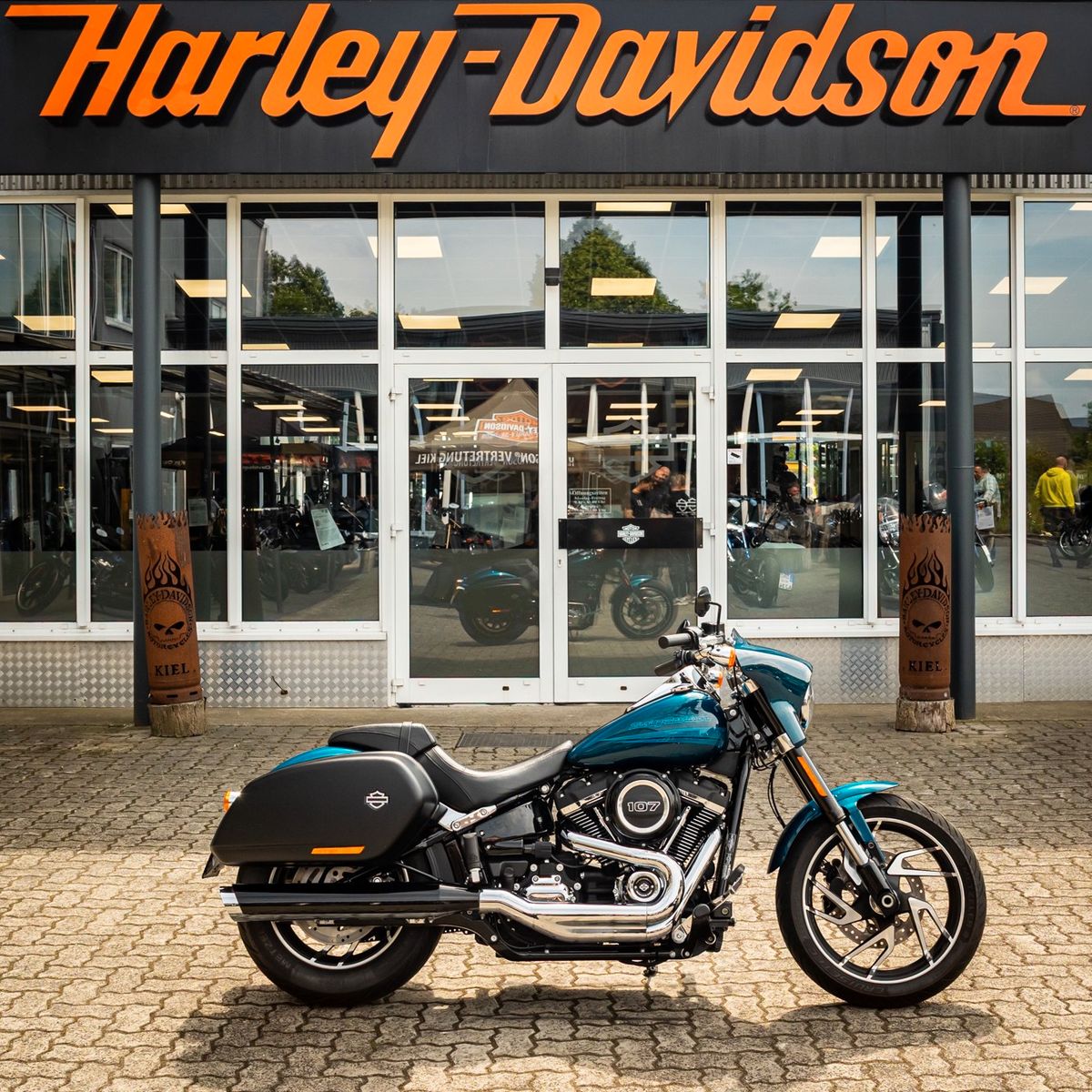 Fahrzeugabbildung Harley-Davidson FLSB Sport Glide Softail - MILLER -