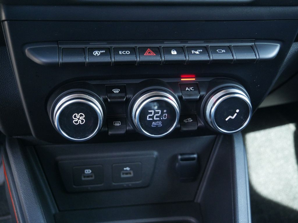 Fahrzeugabbildung Dacia Duster Extreme TCe 130 2WD KAMERA NAVI LED 360°