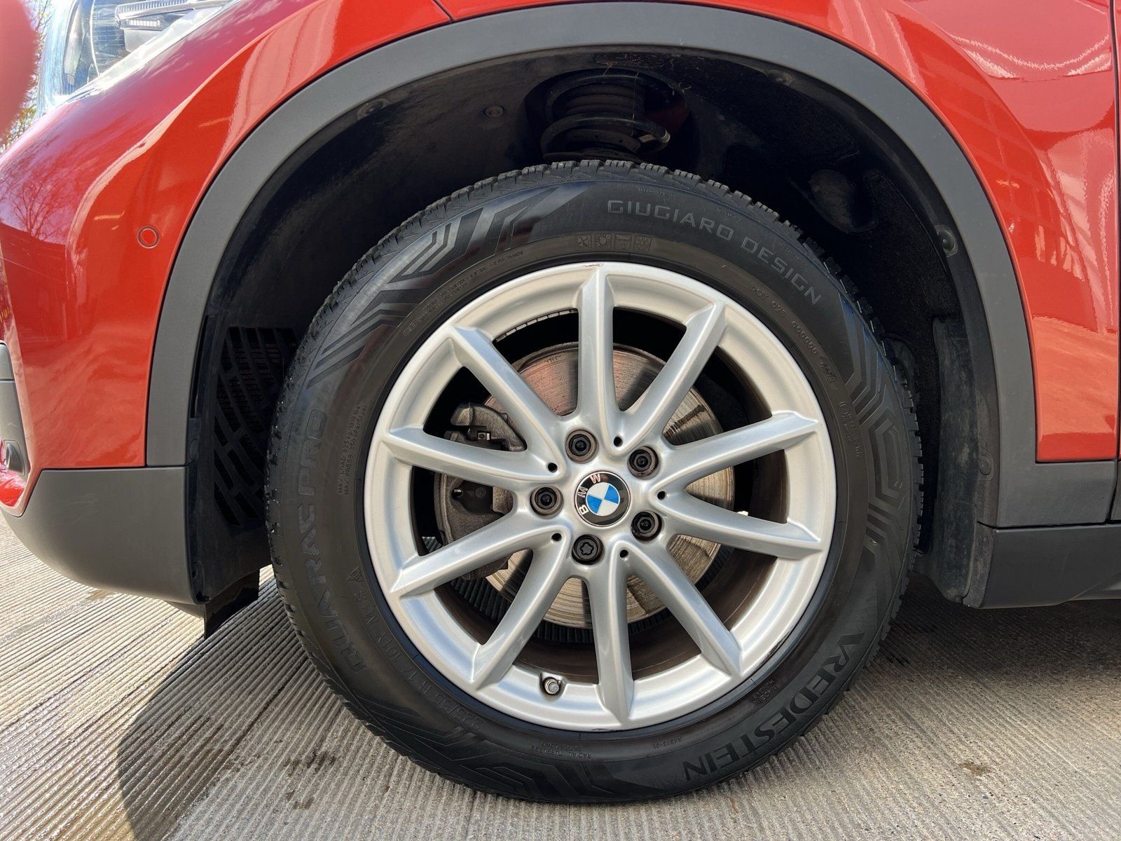 BMW X1 sDrive18i ADVANTAGE NAVI PDC HIFI LED LENKRAD foto 3