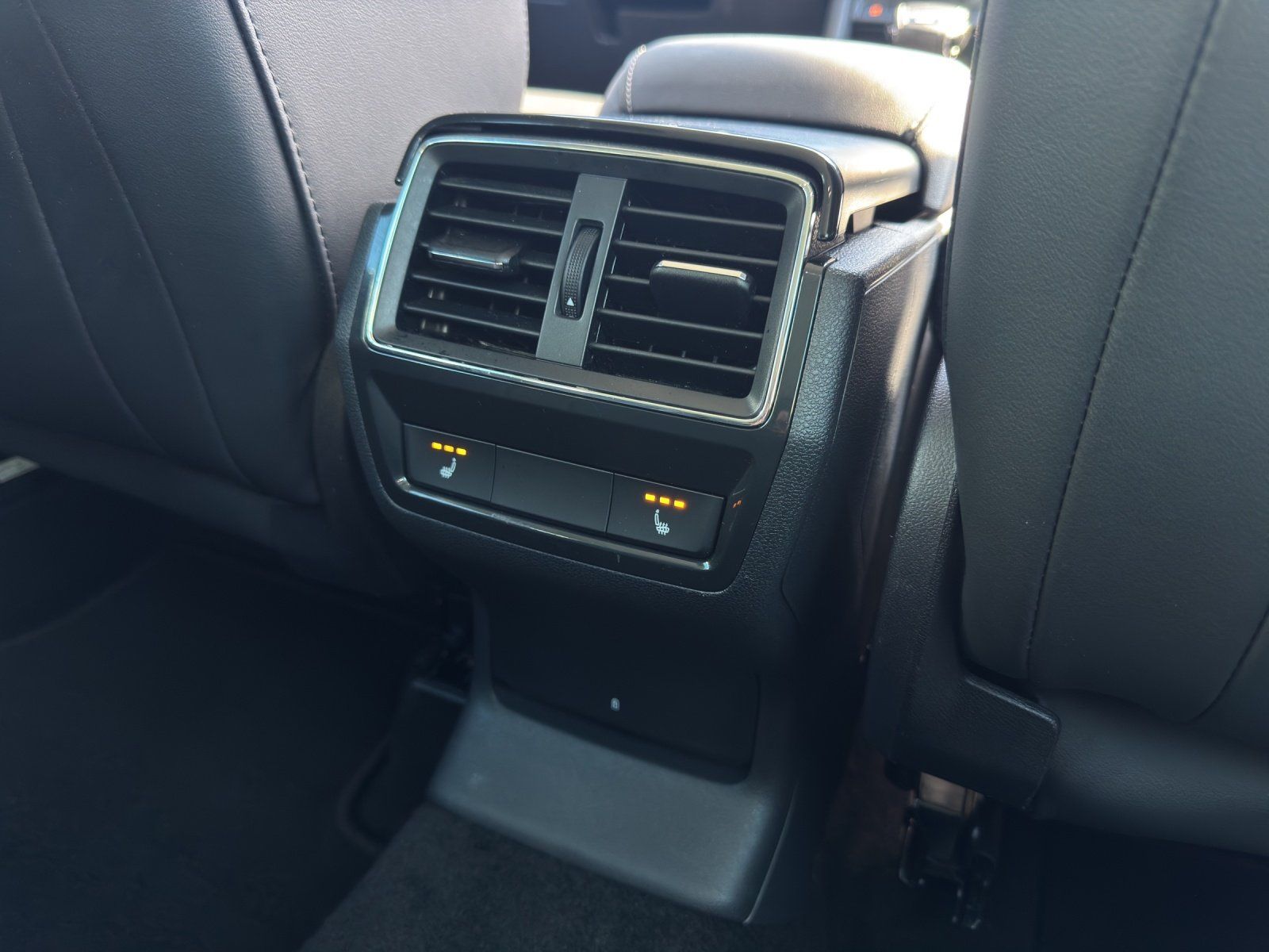 Fahrzeugabbildung SKODA Kodiaq 2.0 TDI L&K 4x4/ST-HZG/ACC/AHK/360°CAM/