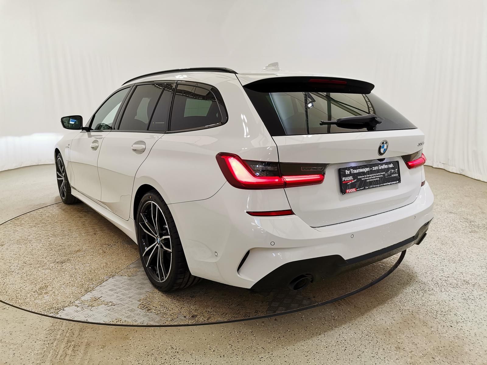 BMW 330 e Touring M Sport Pano|HuD|Laser|ACC|Navi foto 5