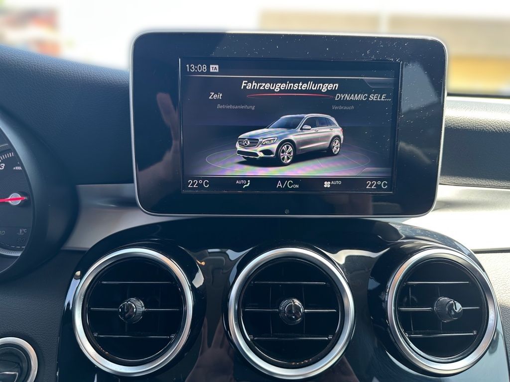 Fahrzeugabbildung Mercedes-Benz GLC 250 4M LUXURY LED SHZ Tempomat KAM CD