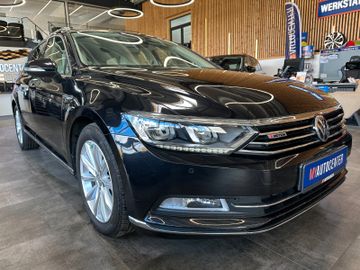 MYAUTOCENTER – Gebraucht- und Jahreswagen mit Werkstattservice in Pfaffenhofen Volkswagen Passat Highline *4Motion*Massage*AHK*LED*Keyless