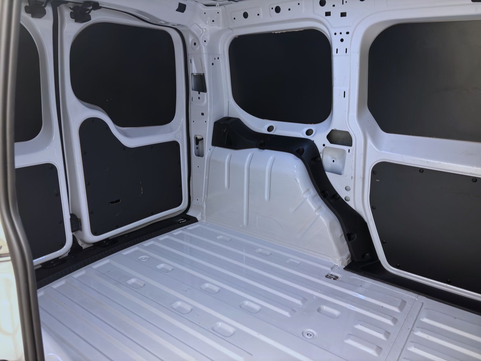 Volkswagen Caddy - Bild 15