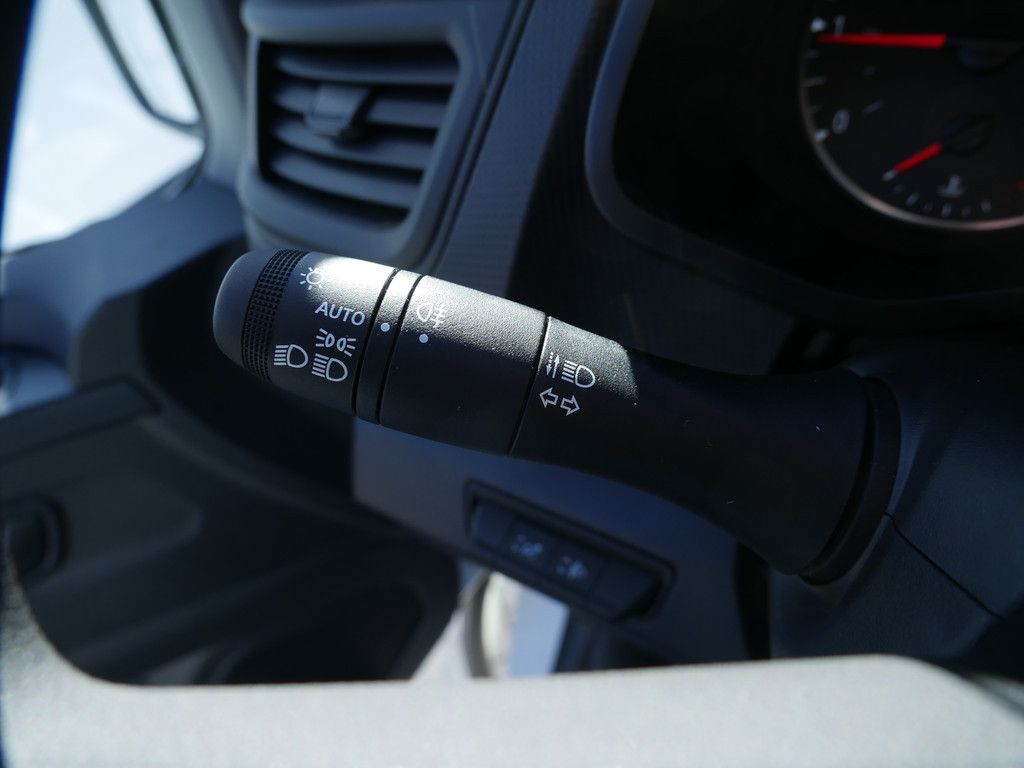 Fahrzeugabbildung Renault Trafic Kasten Lkw Komfort L1H1 2,8t Blue dCi 130