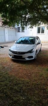 Opel Astra 1.2 Direct Injection Turbo 81kW-HU/AU neu - Opel Astra mit Benzin-Antrieb: Limousine, 1.8