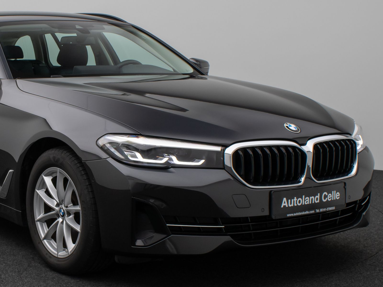 Fahrzeugabbildung BMW 520d Kamera DAB CockPitPro Alarm Sport Leder LED