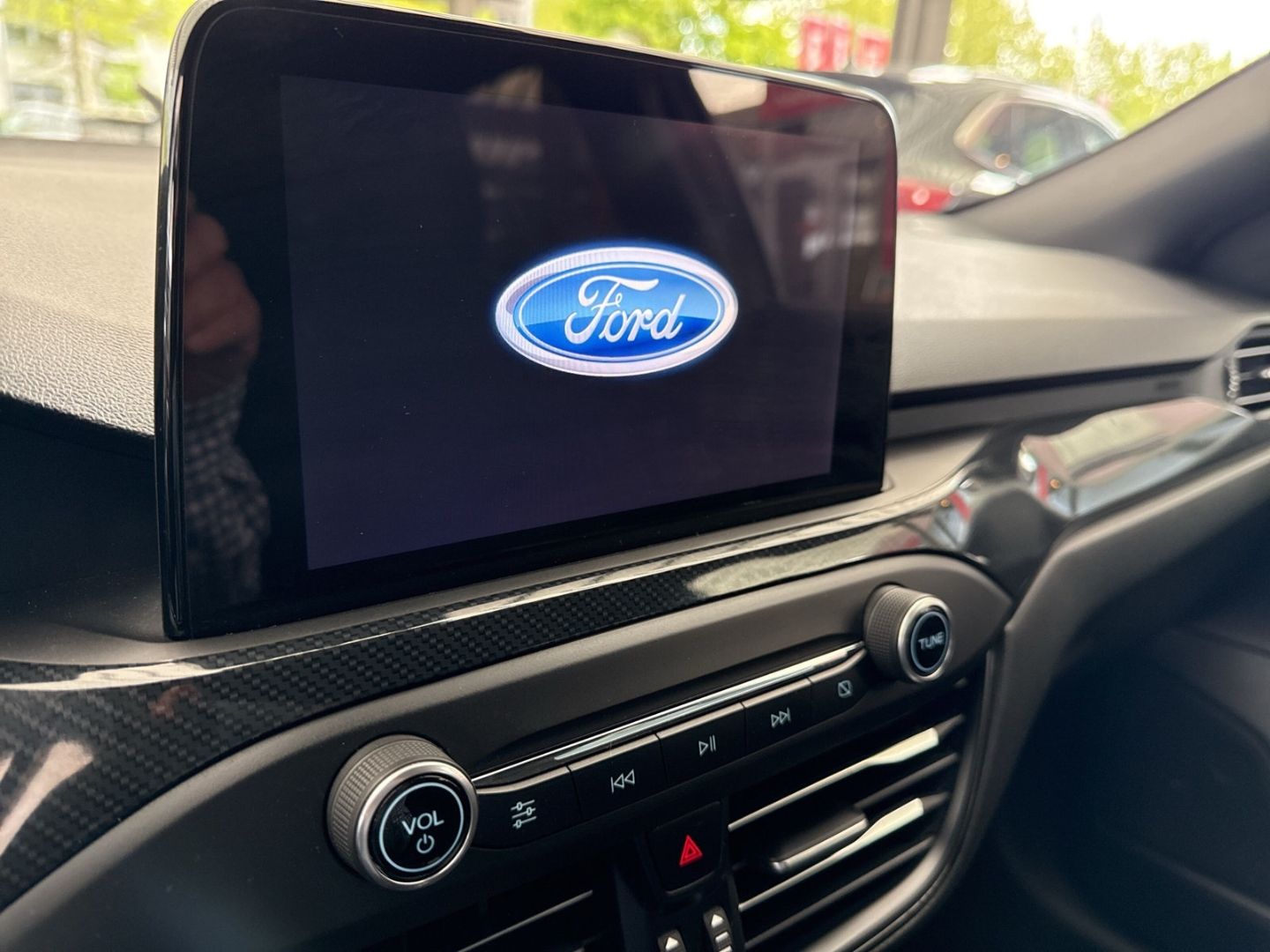 Fahrzeugabbildung Ford Focus Turnier ST-Line PPS/Kam./TWA/Winterp./NAVI
