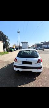 Peugeot 206 *  TÜV NEU  * KLIMA * 2.Hd * ekelt. Fenster - Peugeot 206 in Karlsruhe