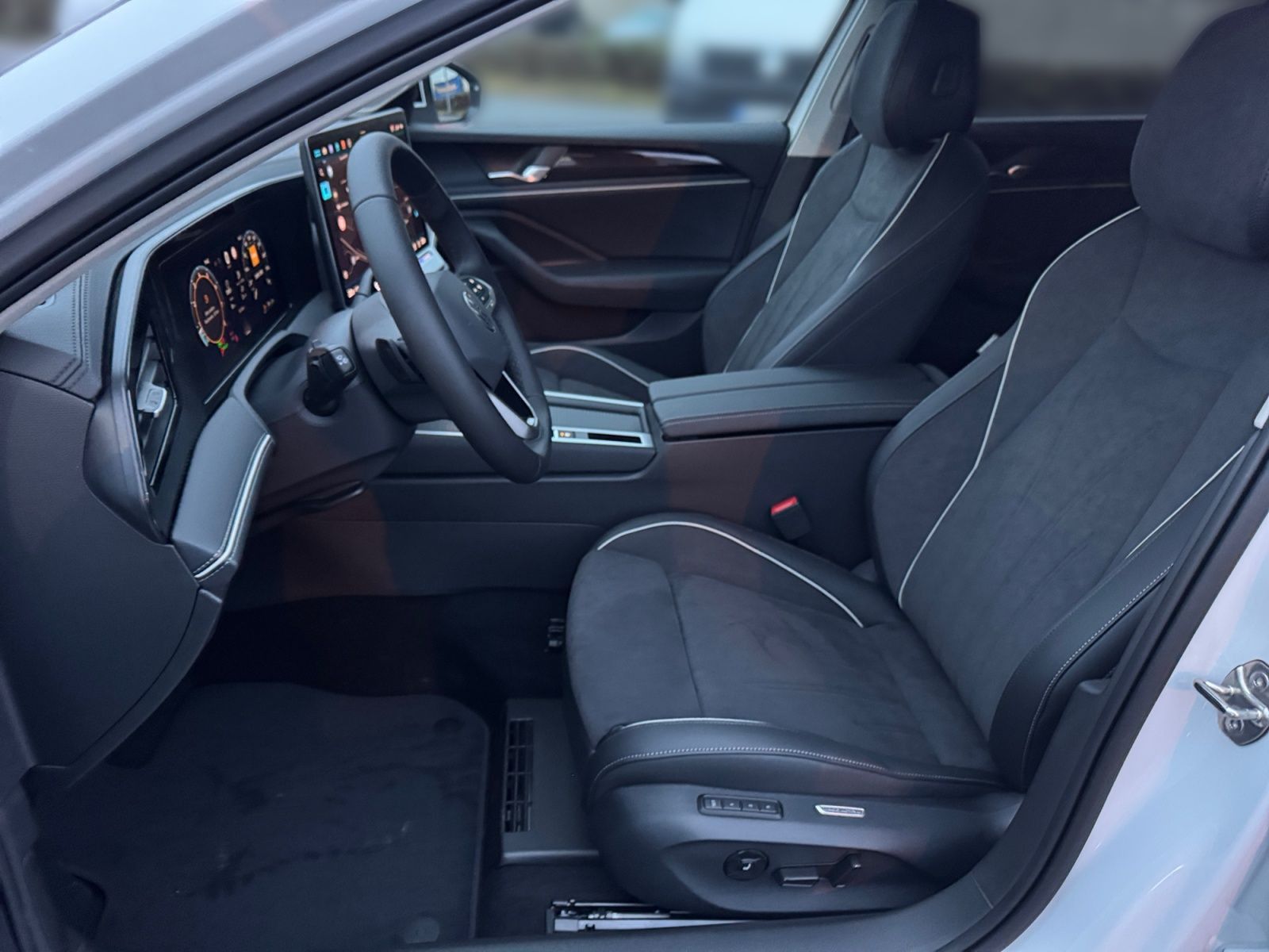 Volkswagen Passat Variant - Bild 7