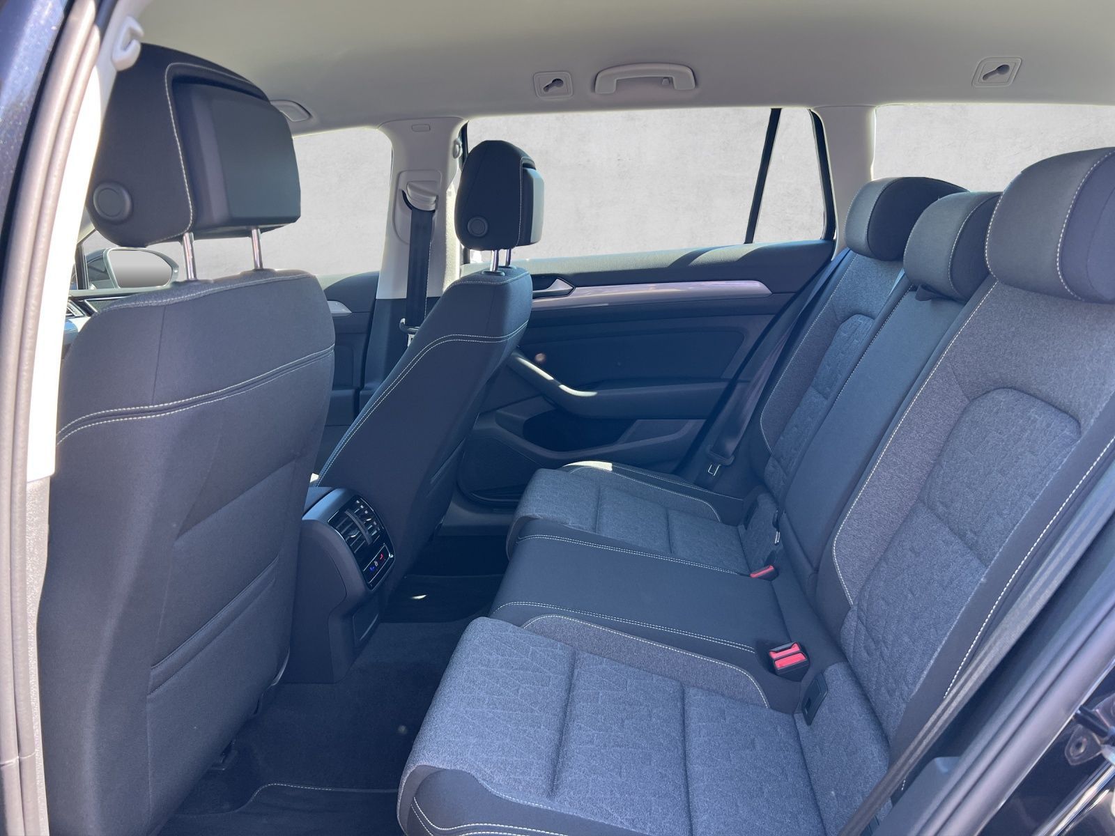 Passat Variant Business 2.0 TDI DSG LED*ACC*Navi