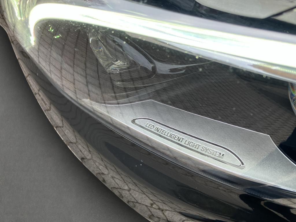 Fahrzeugabbildung Mercedes-Benz V 300 d 4MATIC AVANTGARDE EDITION Lang AHK*Leder