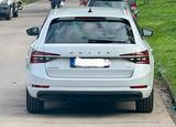 Skoda Superb 2.0 TDI COMBI Bremsen neu scheckheftgepfl - Skoda Superb in Augsburg
