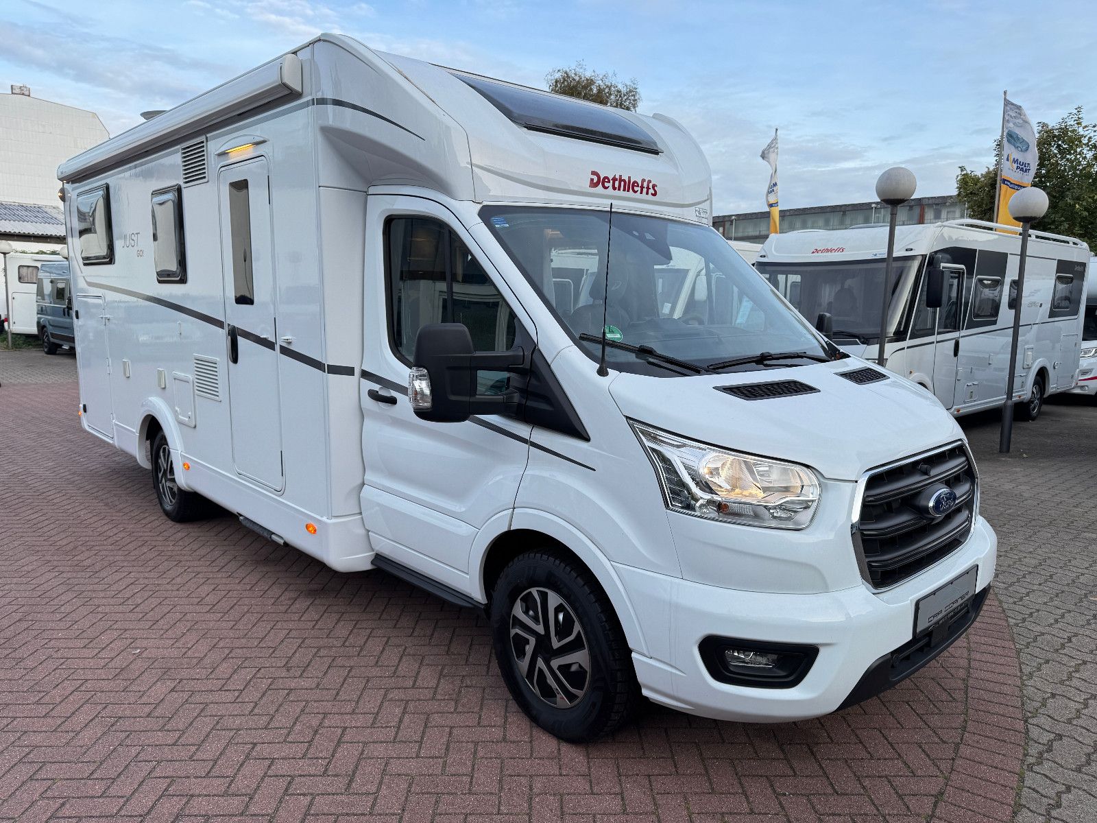 Fahrzeugabbildung Dethleffs Just Go T 7055 EB AUTOMATIK HUBBET CLESANA WC 1H