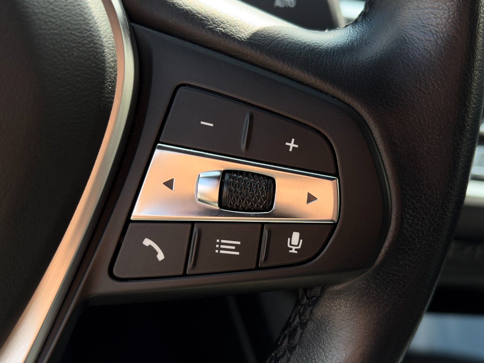 Fahrzeugabbildung BMW 420i Cabrio Aut. Memory Leder CAM HiFi AHK