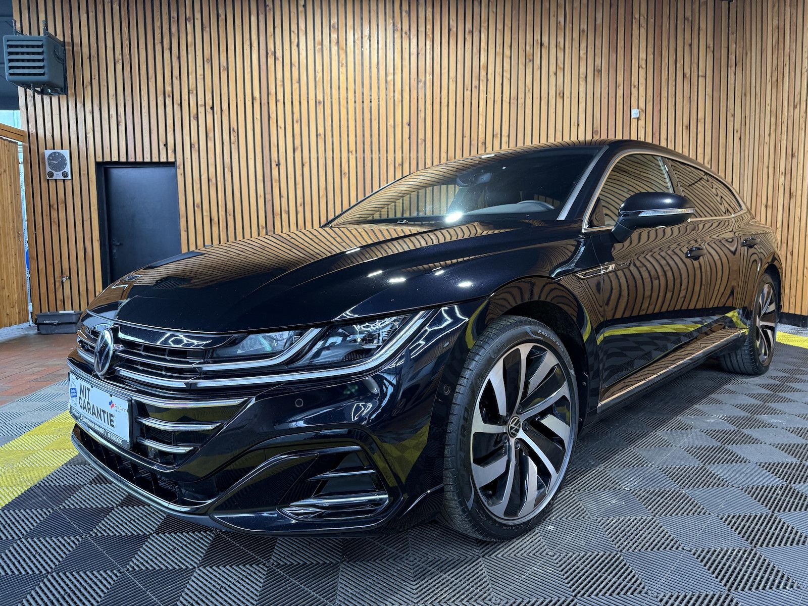 VW Arteon SB. 2,0 TSI R-Line*Navi*Kam*AHK*Keyl.*IQ*