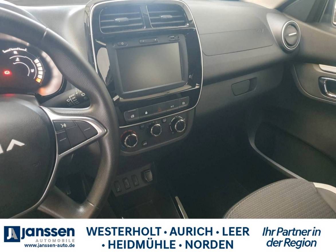 Fahrzeugabbildung Dacia Spring Essential CCS- Anschluss